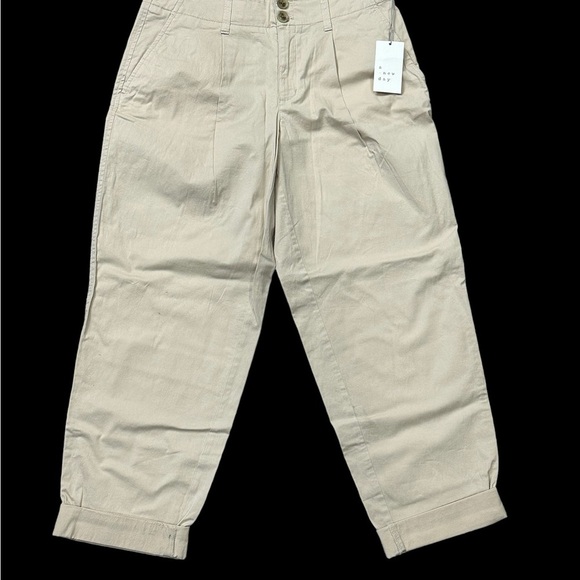 Women’s a new day 8 Medium Chino Khakis Pants Khaki Tapered Leg Stretch Rolled - Picture 3 of 12